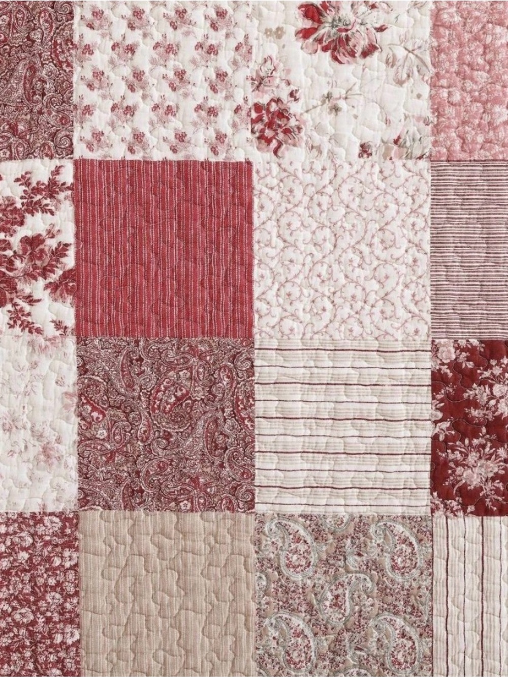Gorgeous Laura Ashley King Celina Patchwork Quilt Red Floral ~ Vintage Inspired - Picture 9 of 13